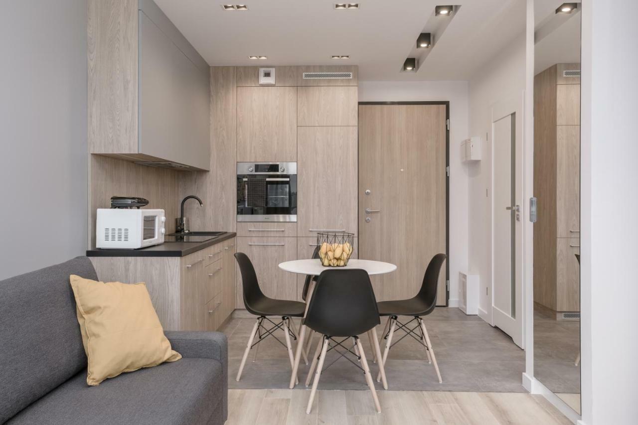 Chill Apartments Wola Warschau Exterior foto